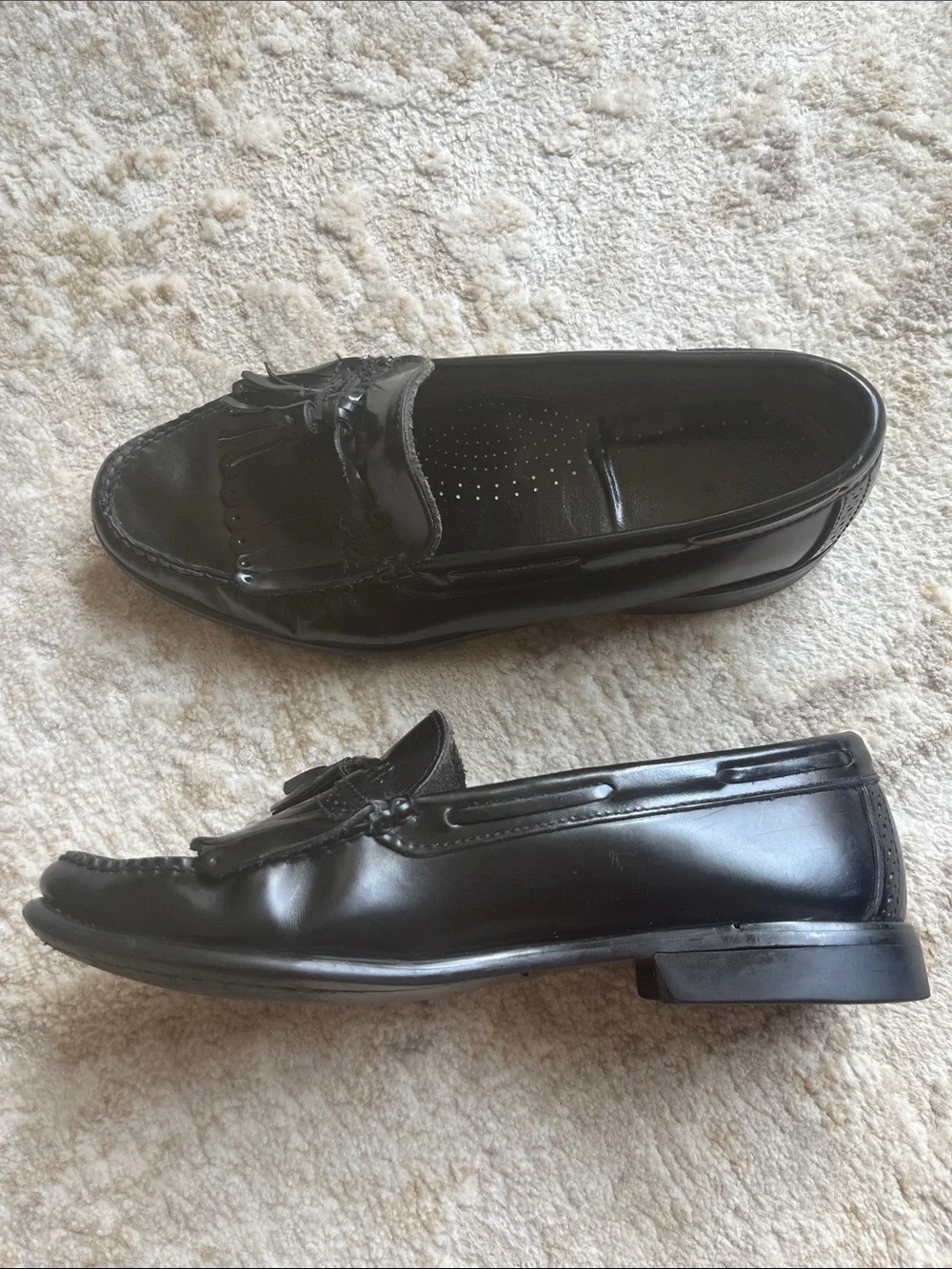 G. H. Bass Black Leather Tassel Loafers Size 9